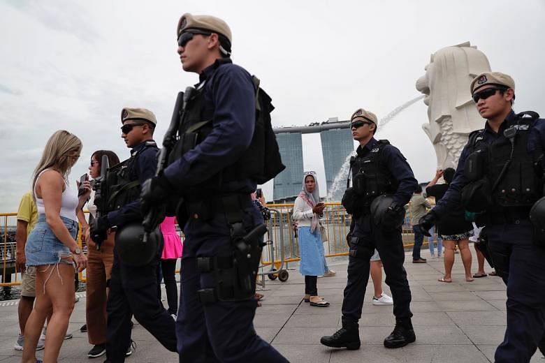 Polisi menyelidiki pria karena mengambil bagian dalam pertemuan umum Marina Bay tanpa izin