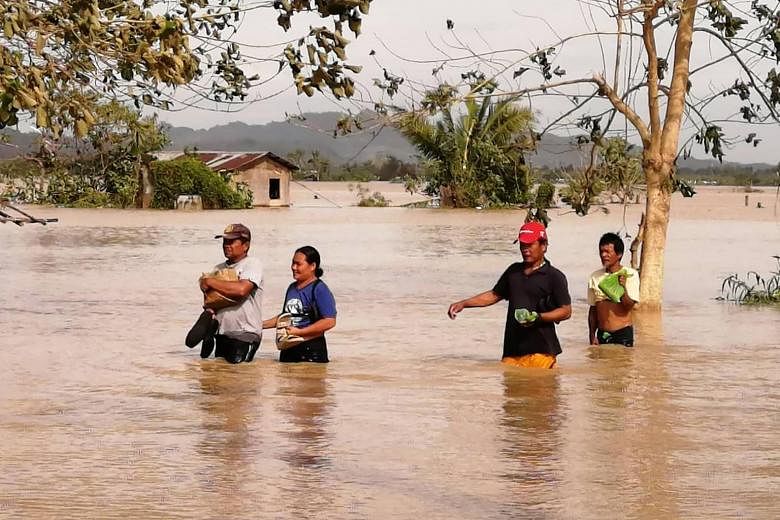 Hari Natal yang Menyedihkan: Topan Phanfone menewaskan sedikitnya 16 orang di Filipina