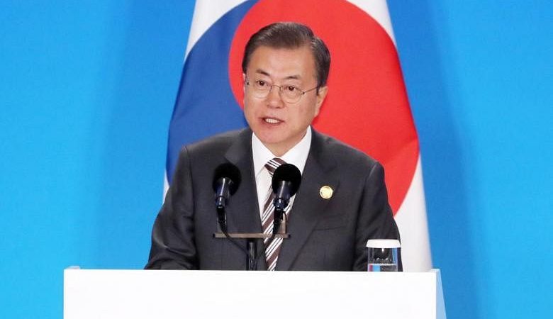 Presiden Korea Selatan Moon Jae-in mengatakan hubungan Jepang ‘penting’ ketika para pemimpin berusaha memperbaiki kerusakan