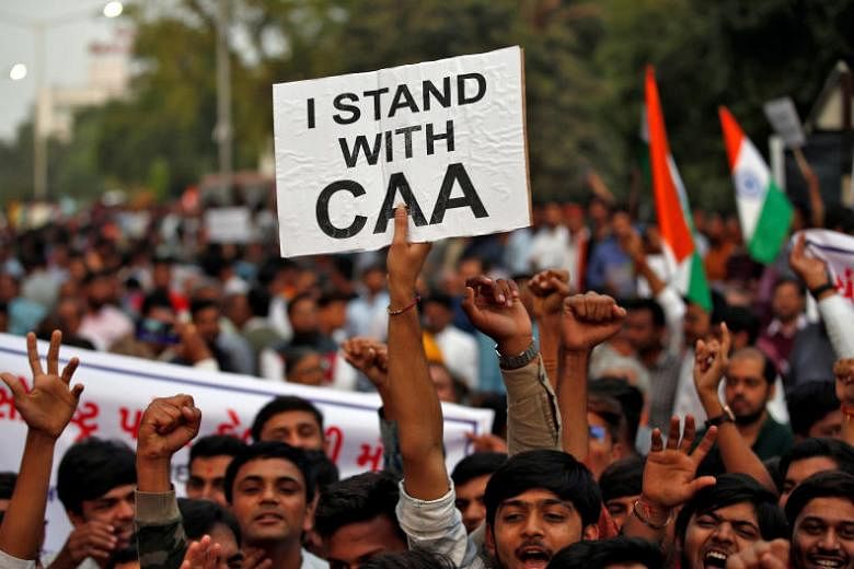 India menyetujui dana untuk survei populasi di tengah protes atas undang-undang kewarganegaraan