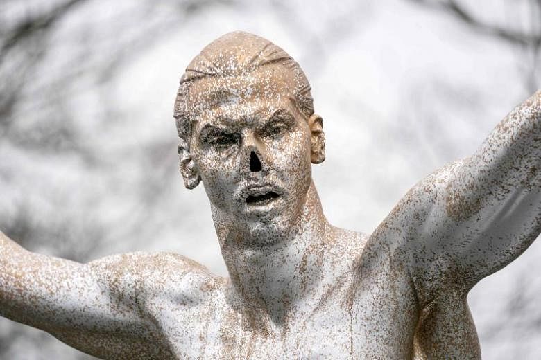 Sepak bola: Vandal memotong hidung patung Zlatan Ibrahimovic di Malmo dalam kasus terbaru