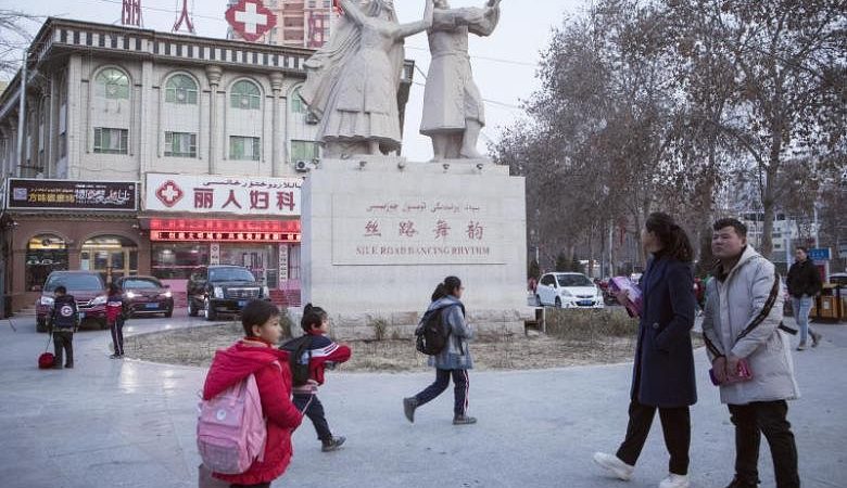 China melawan balik narasi Xinjiang